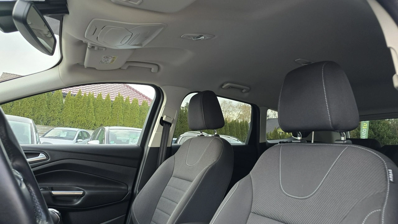 Ford Kuga - Zdjęcie 18