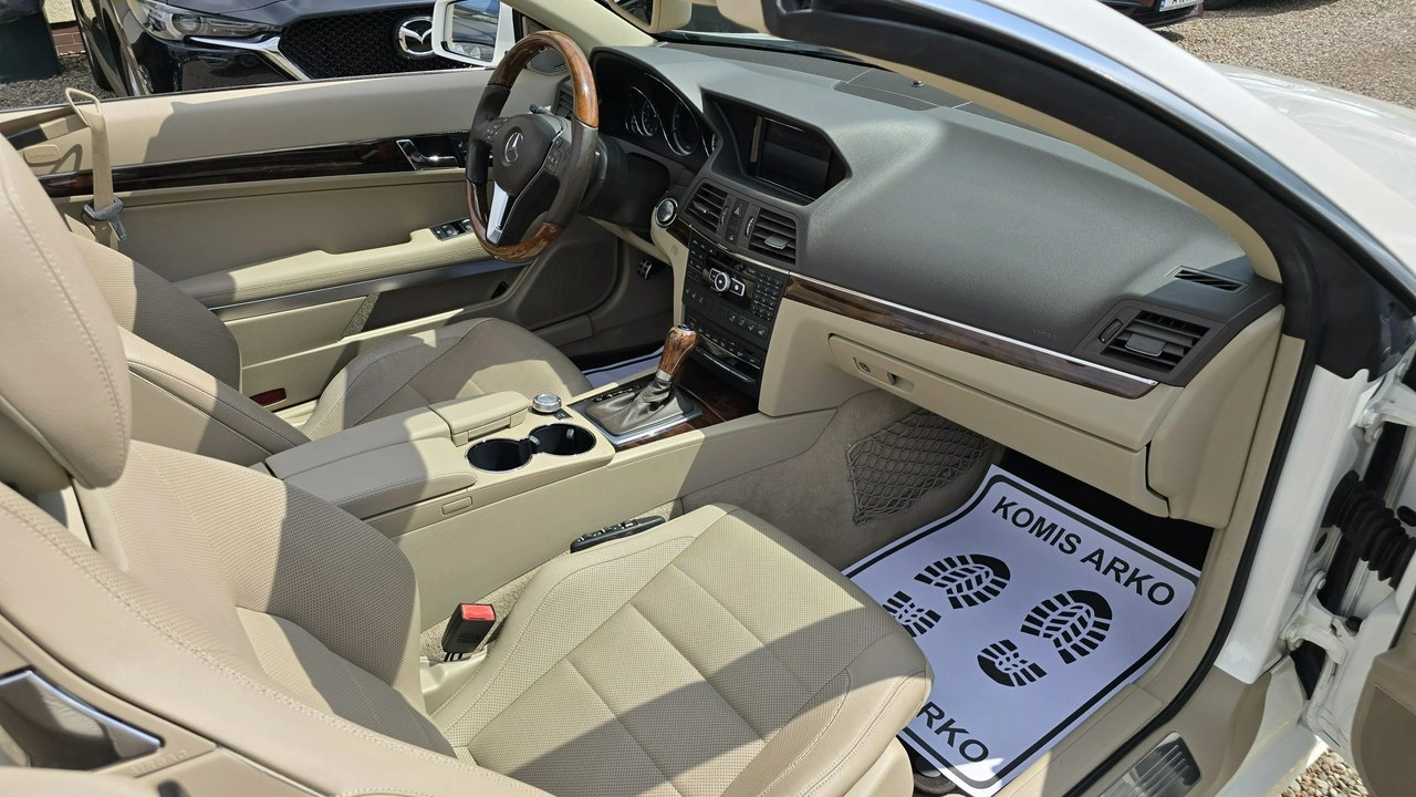 Mercedes E 350 - Zdjęcie 12