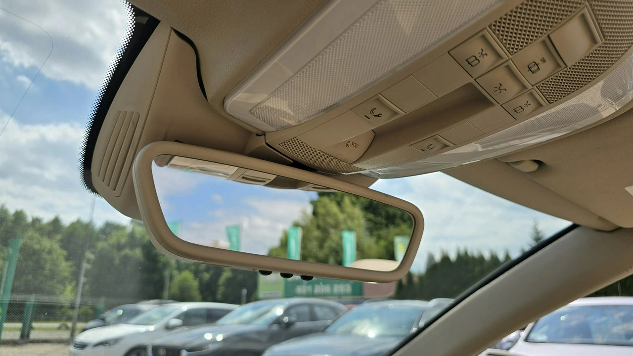 Mercedes E 350 - Zdjęcie 22