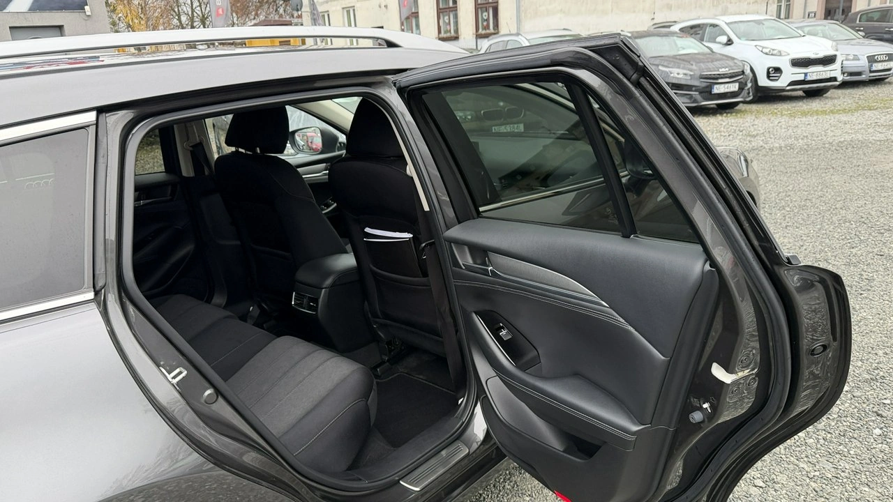 Mazda 6 - Zdjęcie 19