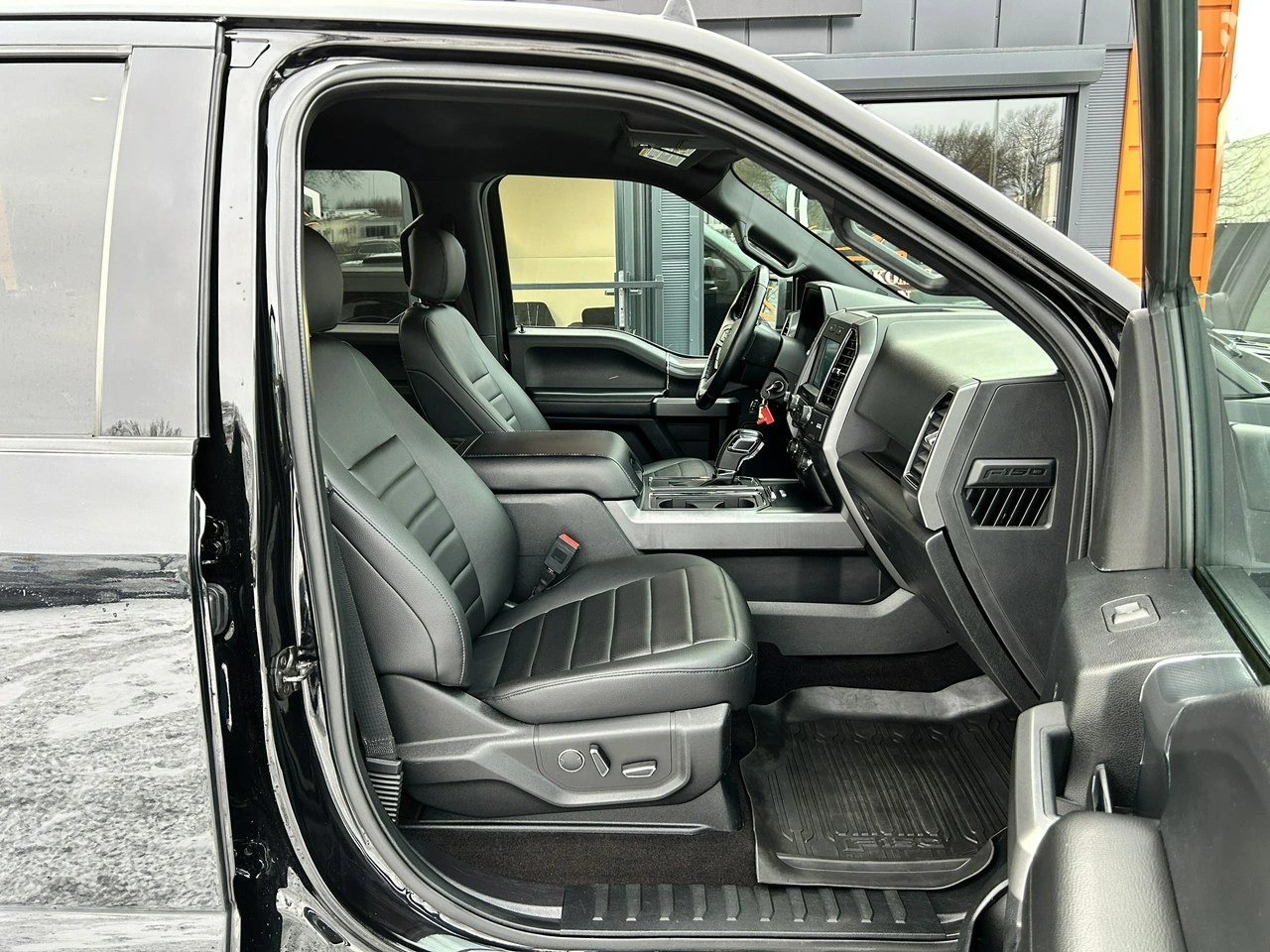 Ford F150 - Zdjęcie 26