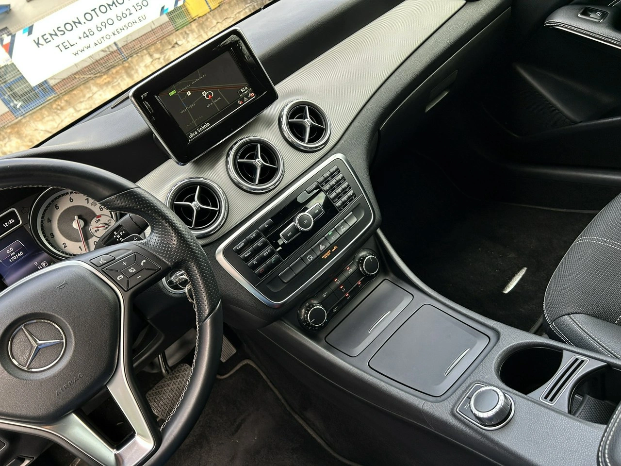 Mercedes GLA 200 - Zdjęcie 19