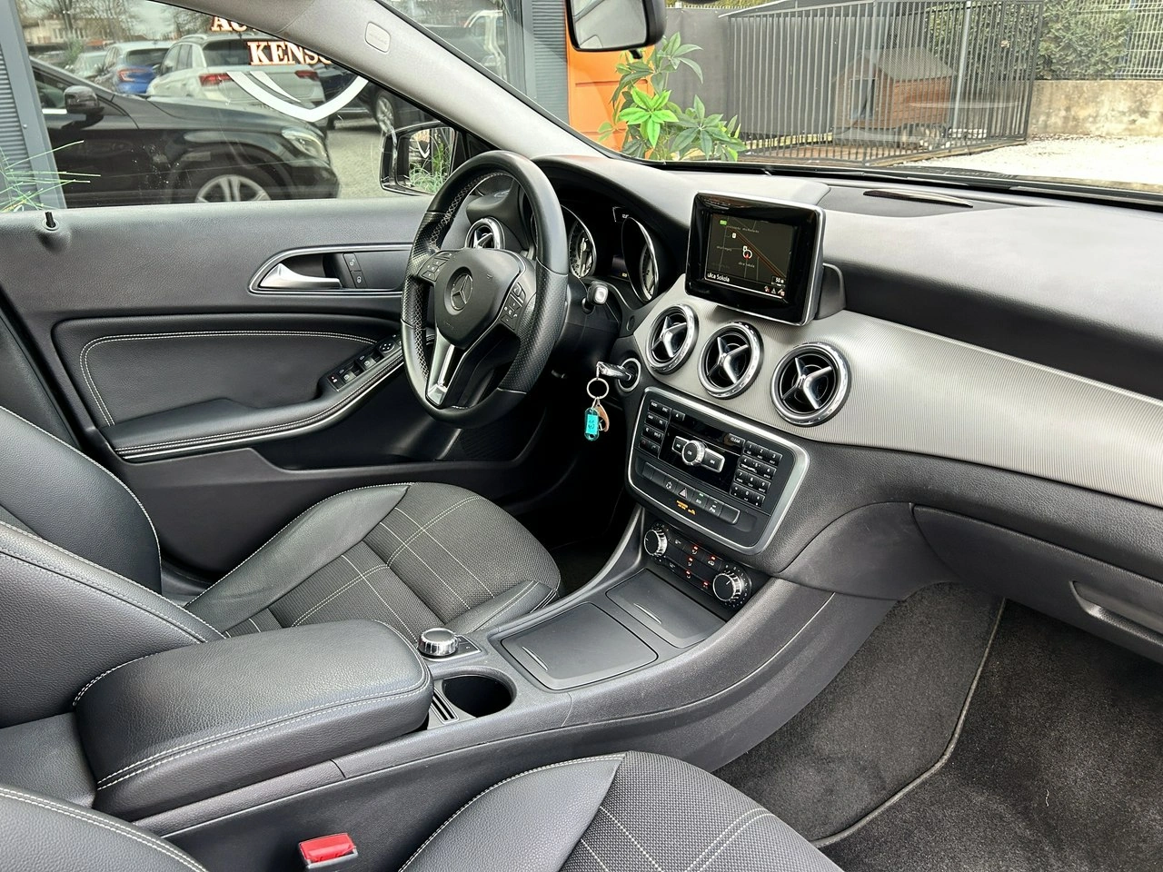 Mercedes GLA 200 - Zdjęcie 25