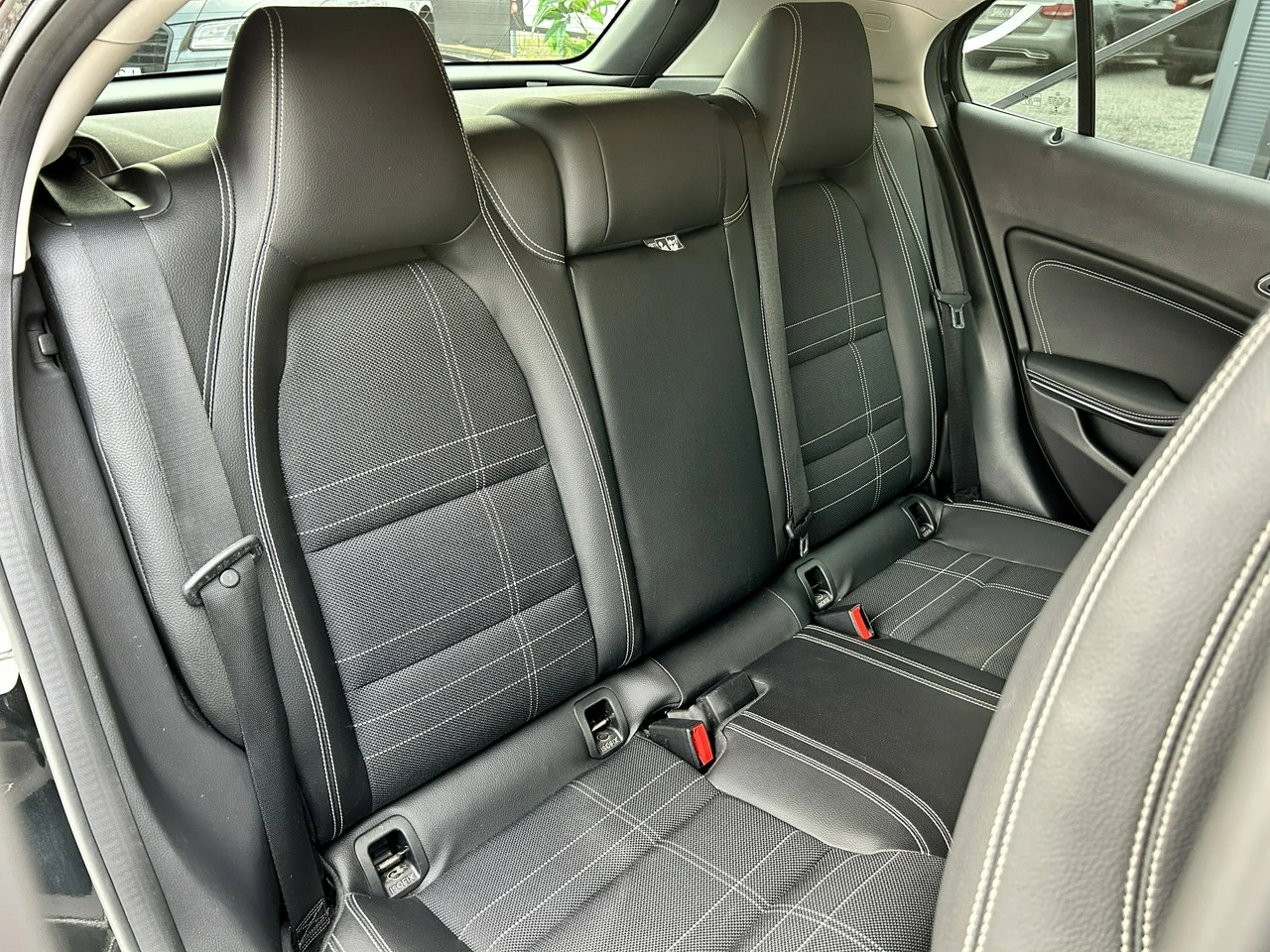 Mercedes GLA 200 - Zdjęcie 30