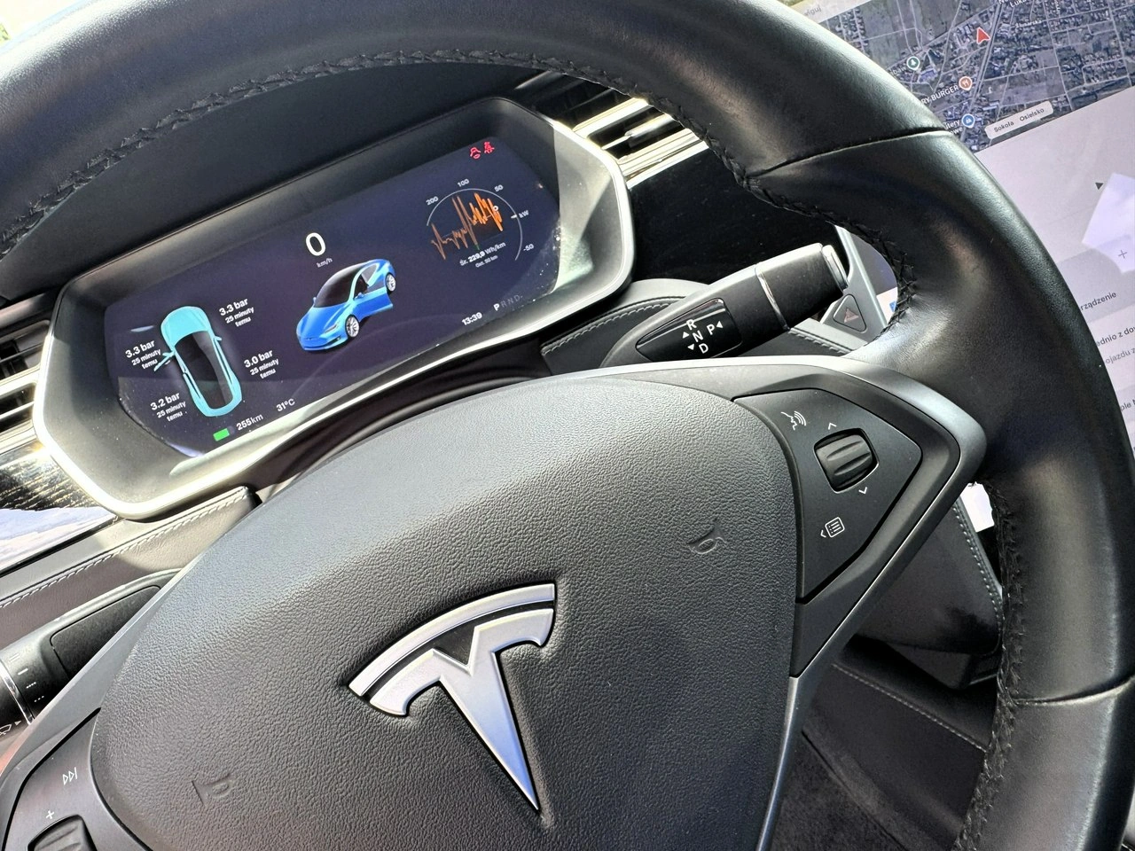 Tesla Model S - Zdjęcie 15