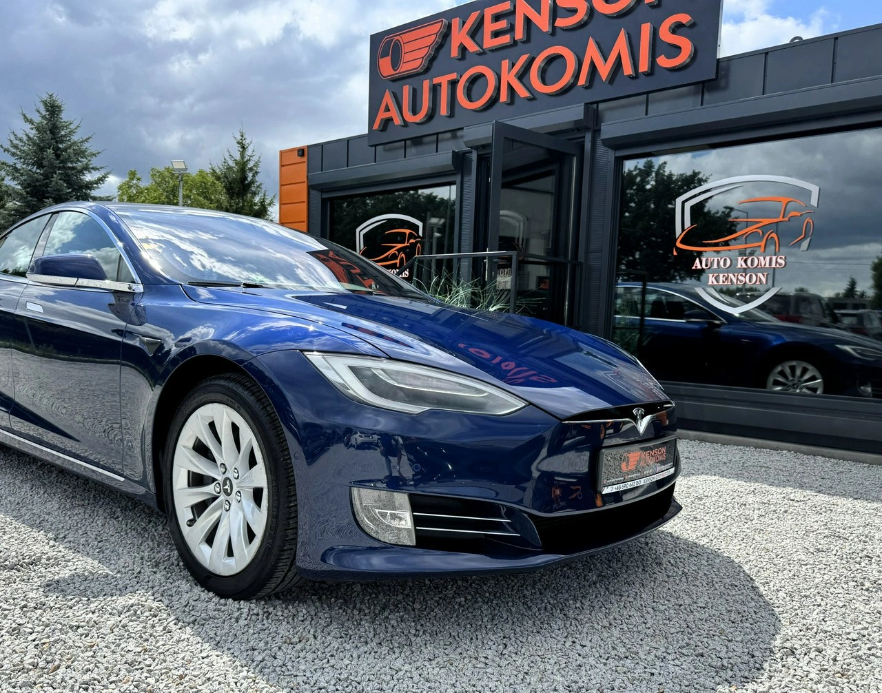 Tesla Model S - Zdjęcie 34