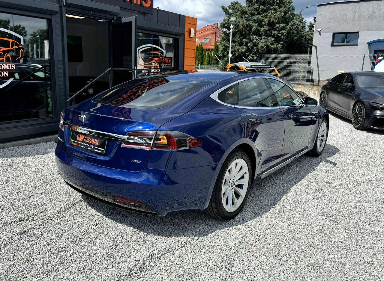 Tesla Model S - Zdjęcie 2
