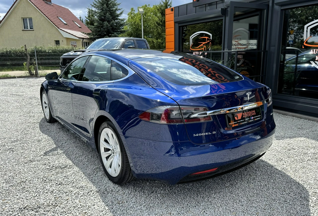 Tesla Model S - Zdjęcie 3