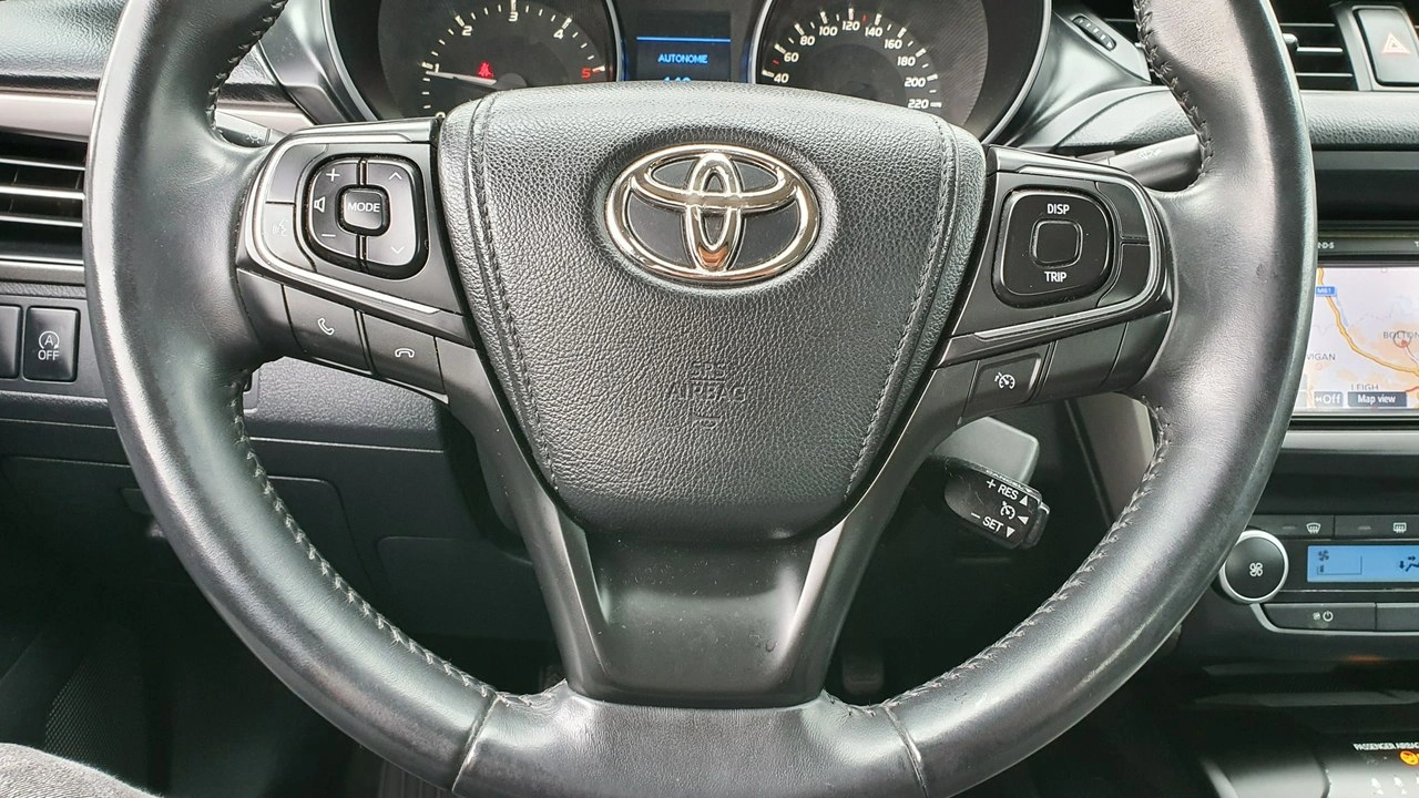 Toyota Avensis - Zdjęcie 19