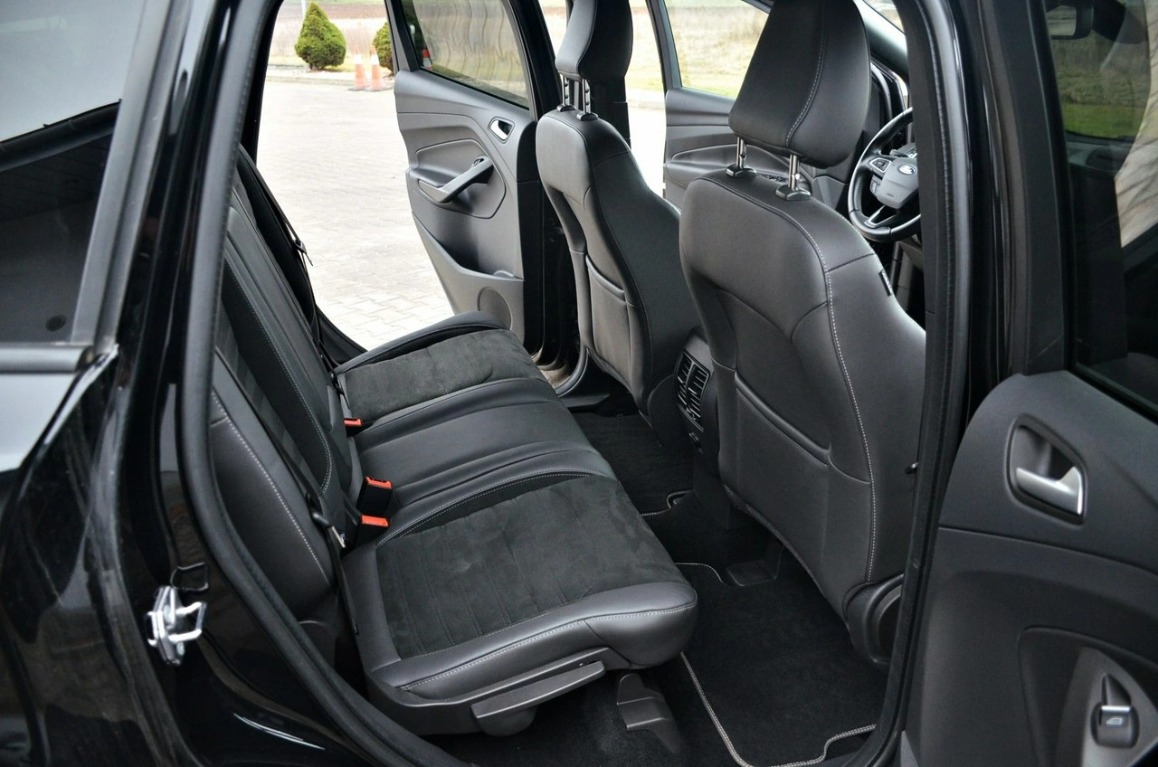 Ford Kuga - Zdjęcie 22