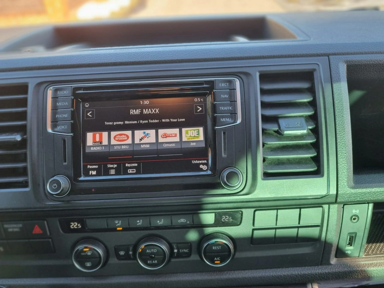 Volkswagen Multivan - Zdjęcie 12