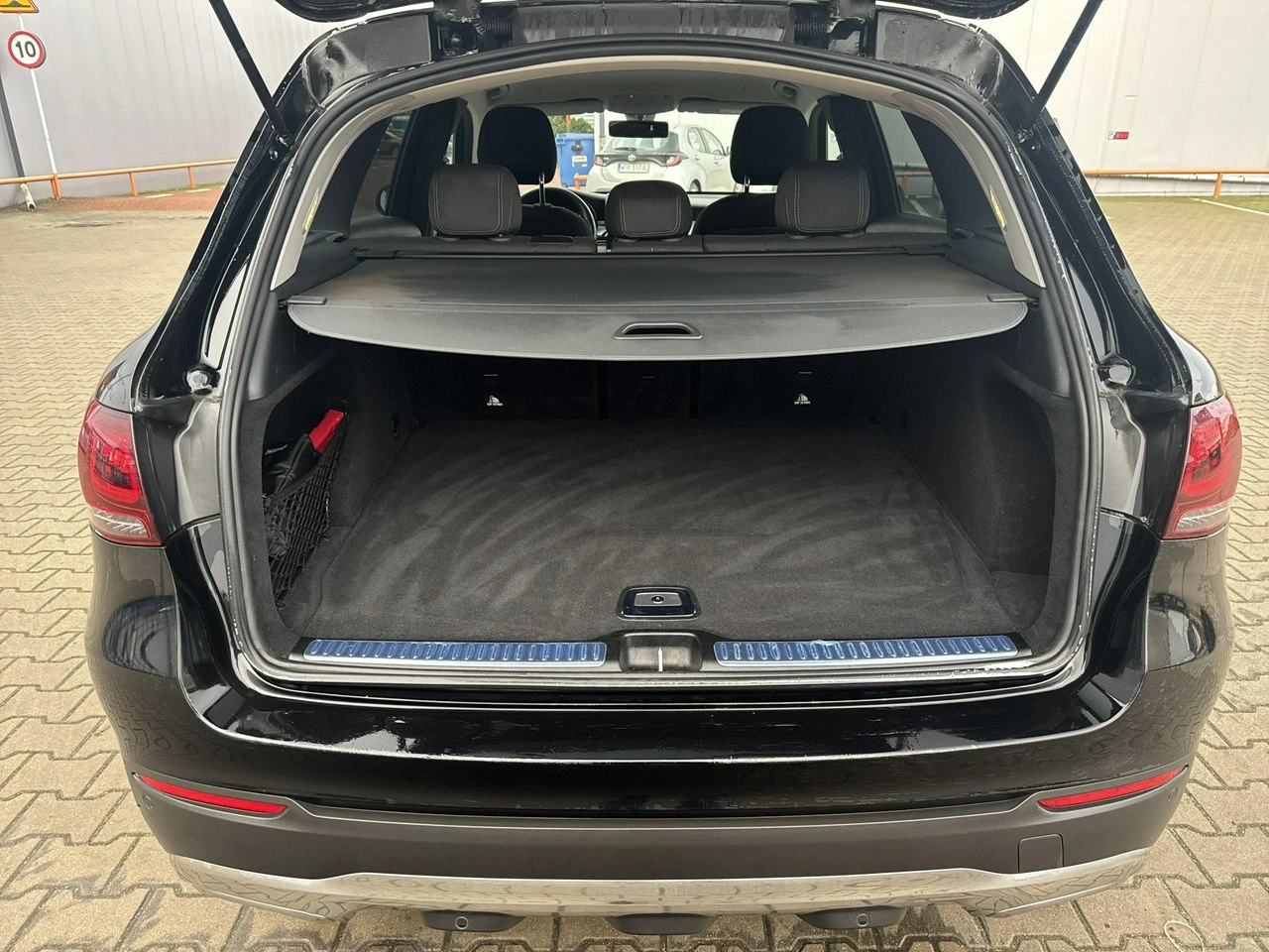 Mercedes GLC 200 - Zdjęcie 15