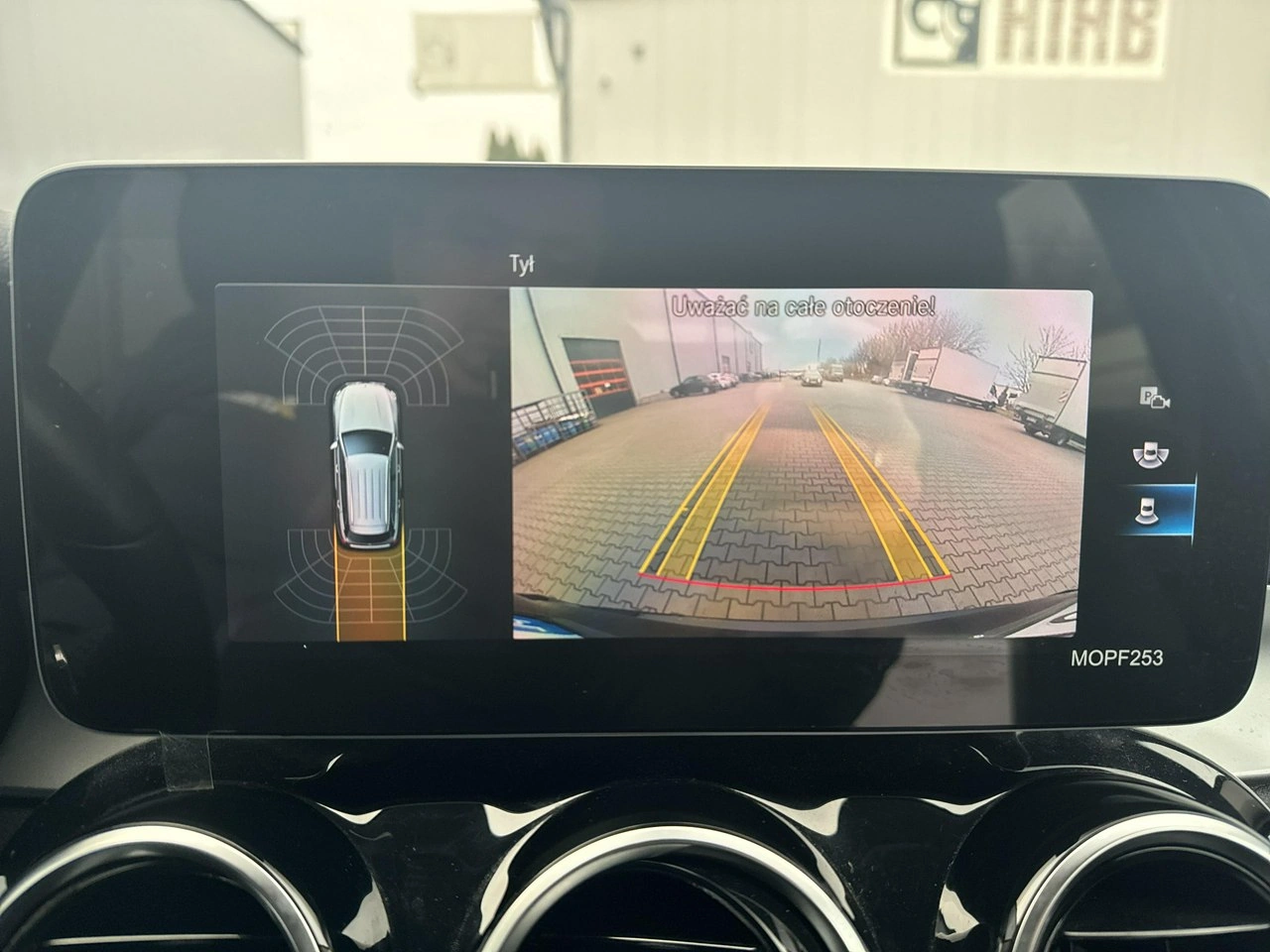 Mercedes GLC 200 - Zdjęcie 27