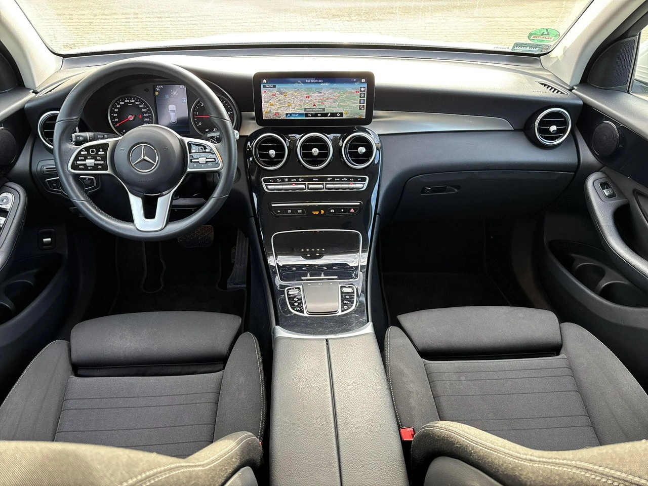 Mercedes GLC 200 - Zdjęcie 12