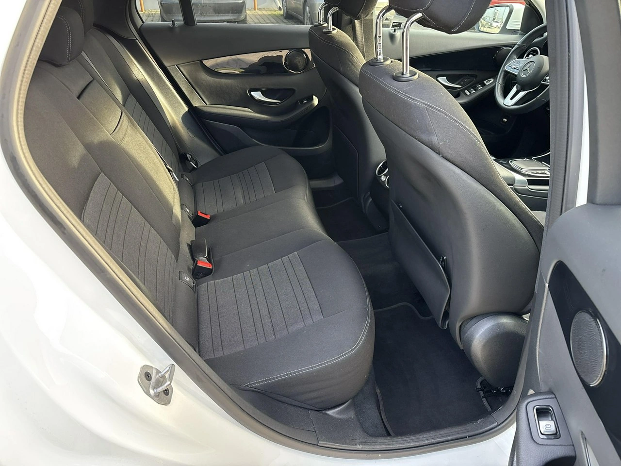Mercedes GLC 200 - Zdjęcie 15