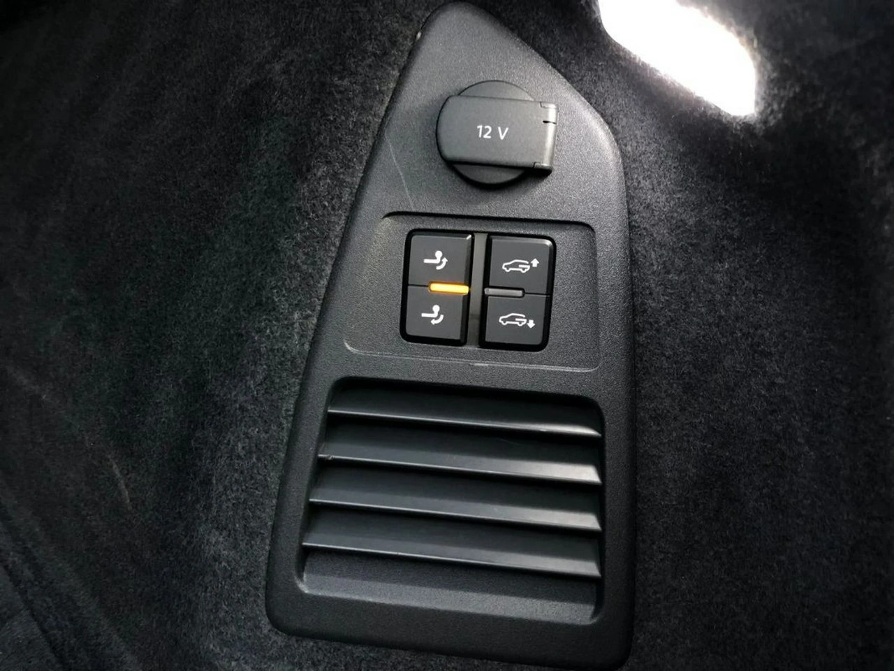 Volkswagen Touareg - Zdjęcie 38