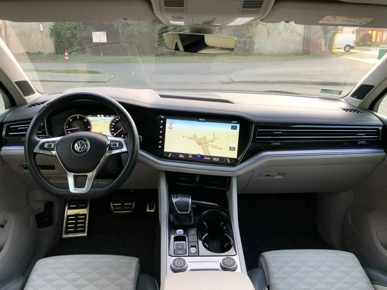 Volkswagen Touareg - Zdjęcie 6