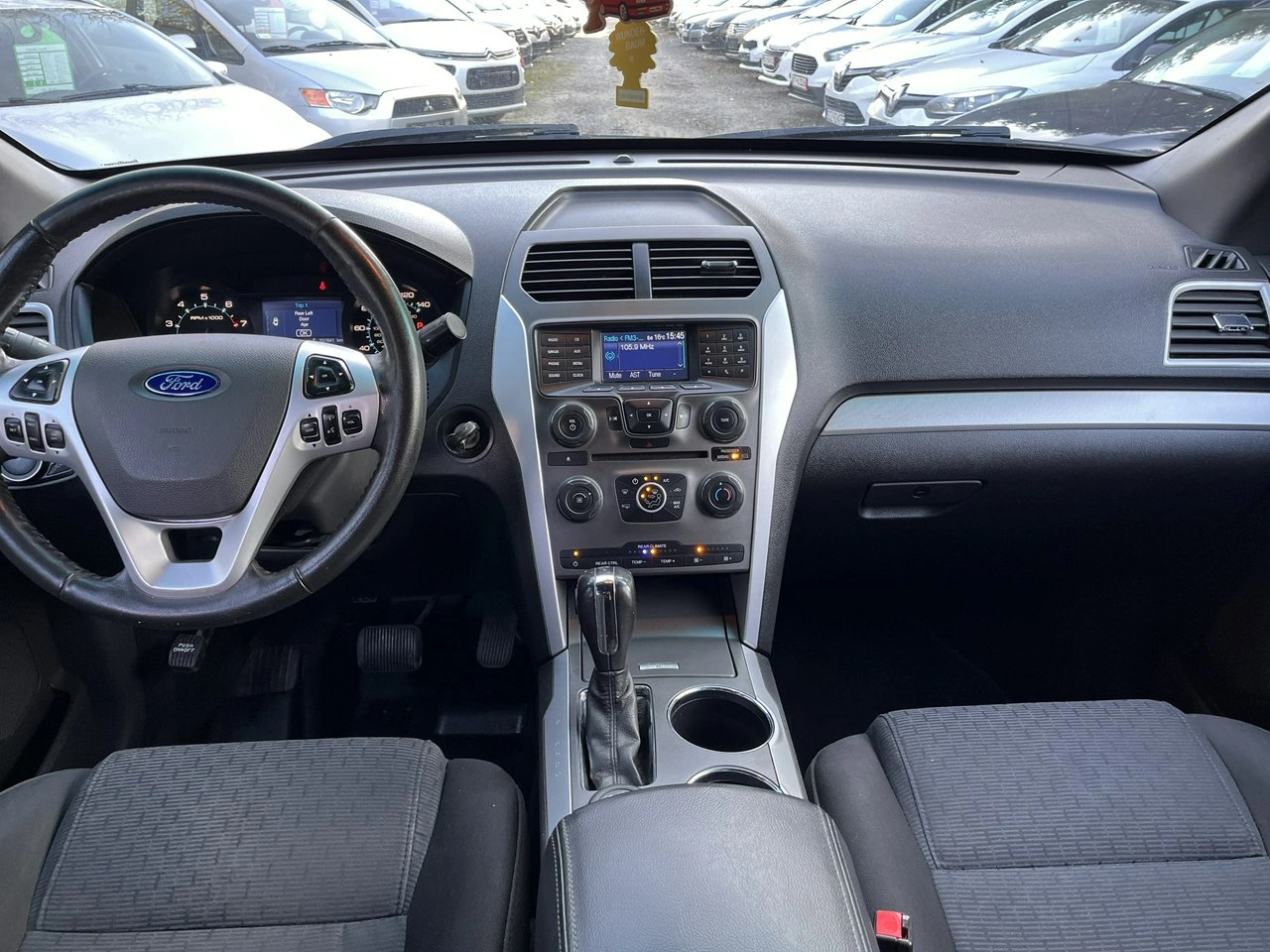 Ford Explorer - Zdjęcie 11