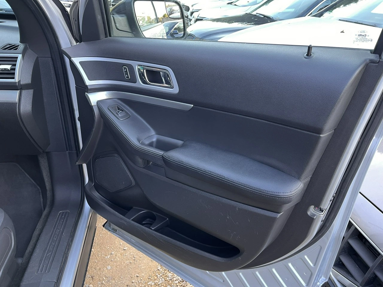 Ford Explorer - Zdjęcie 18