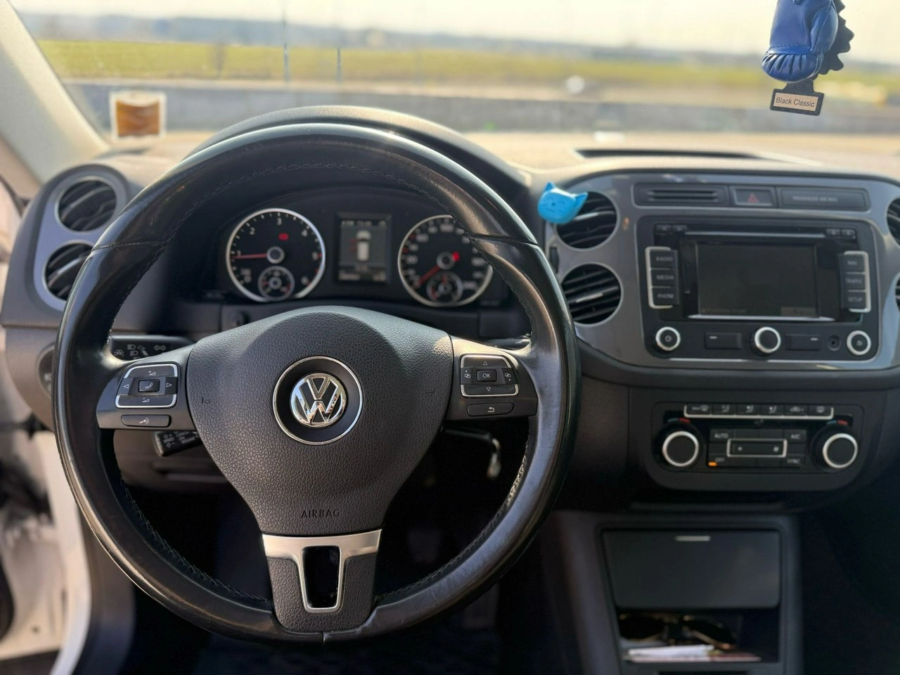 Volkswagen Tiguan - Zdjęcie 13