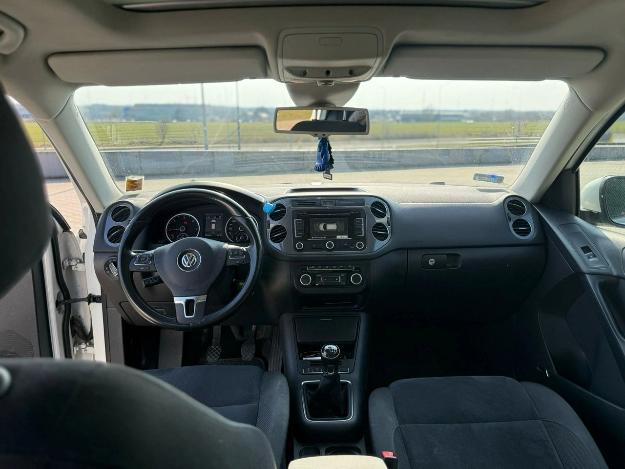 Volkswagen Tiguan - Zdjęcie 23