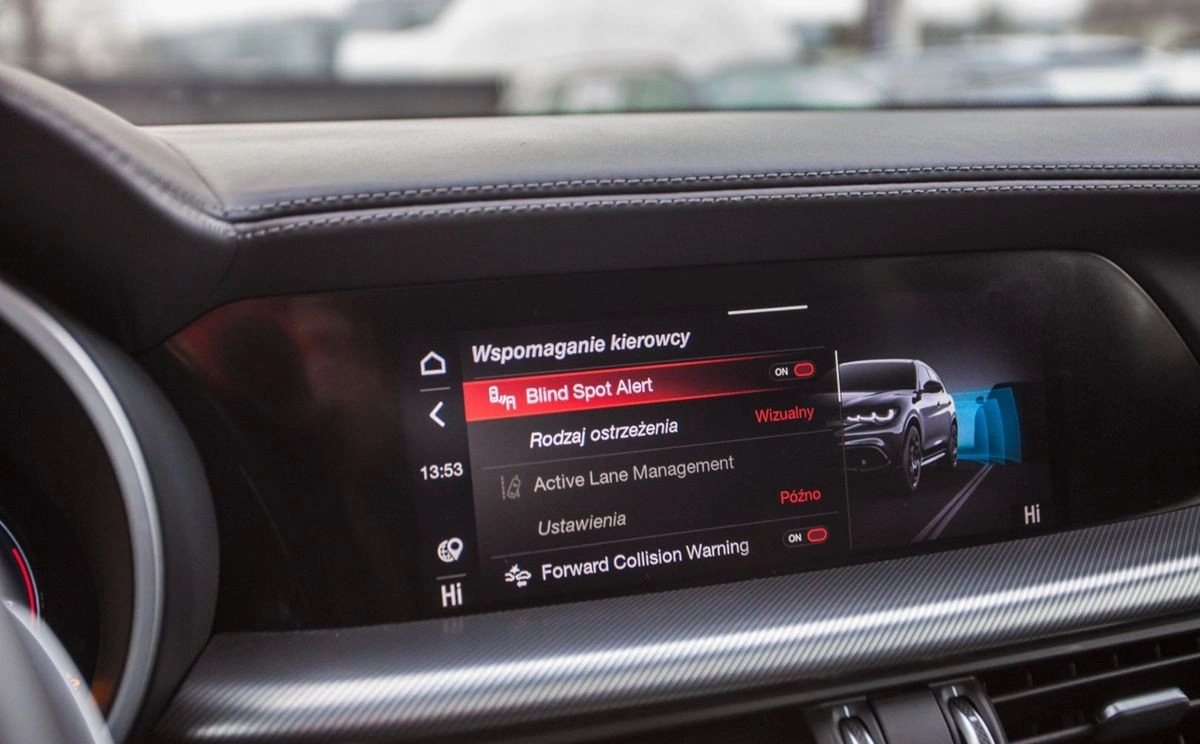 Alfa Romeo Stelvio - Zdjęcie 20