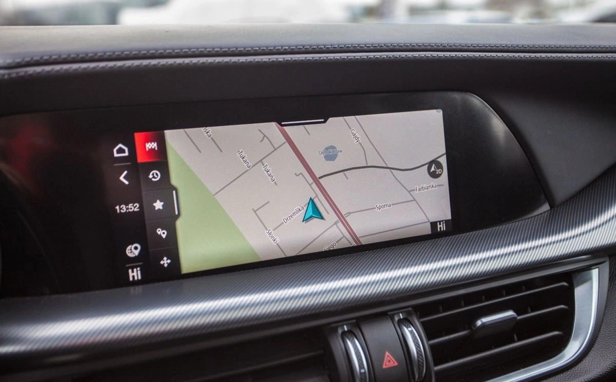 Alfa Romeo Stelvio - Zdjęcie 21