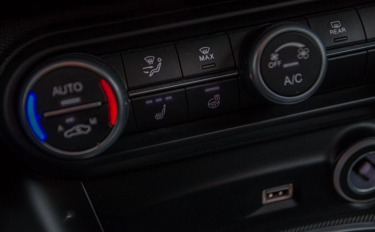 Alfa Romeo Stelvio - Zdjęcie 24