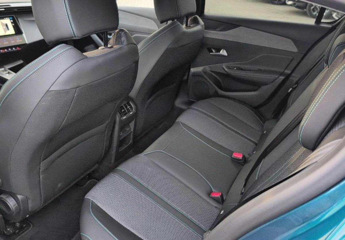 Peugeot 308 - Zdjęcie 10