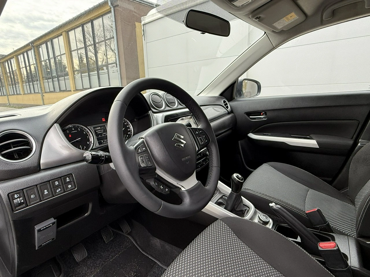 Suzuki Vitara - Zdjęcie 16