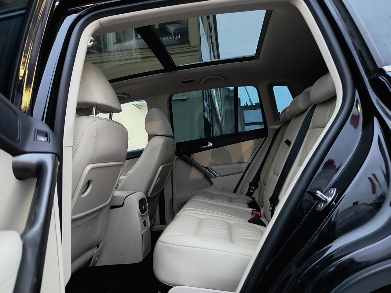 Volkswagen Tiguan - Zdjęcie 9