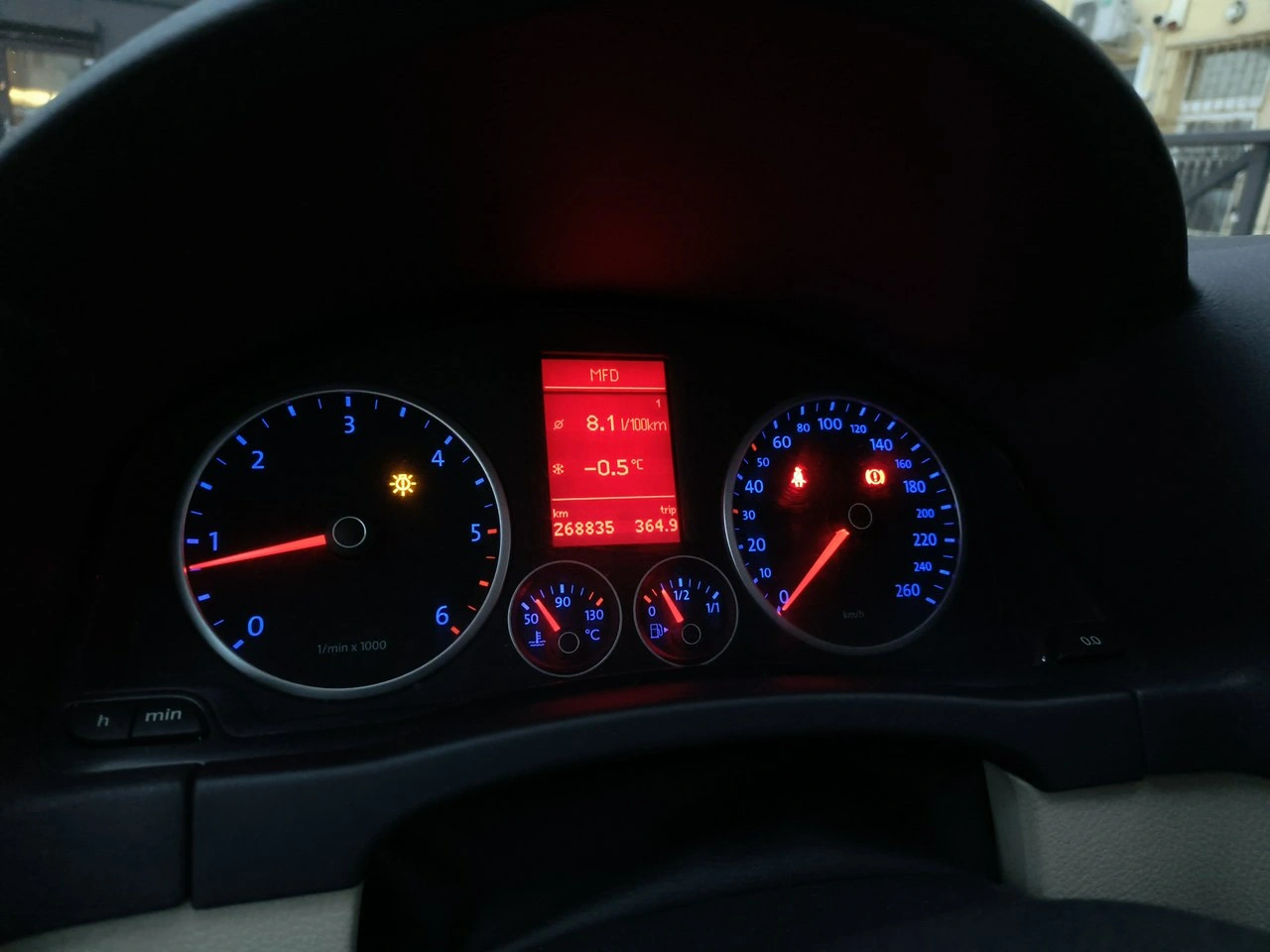 Volkswagen Tiguan - Zdjęcie 14