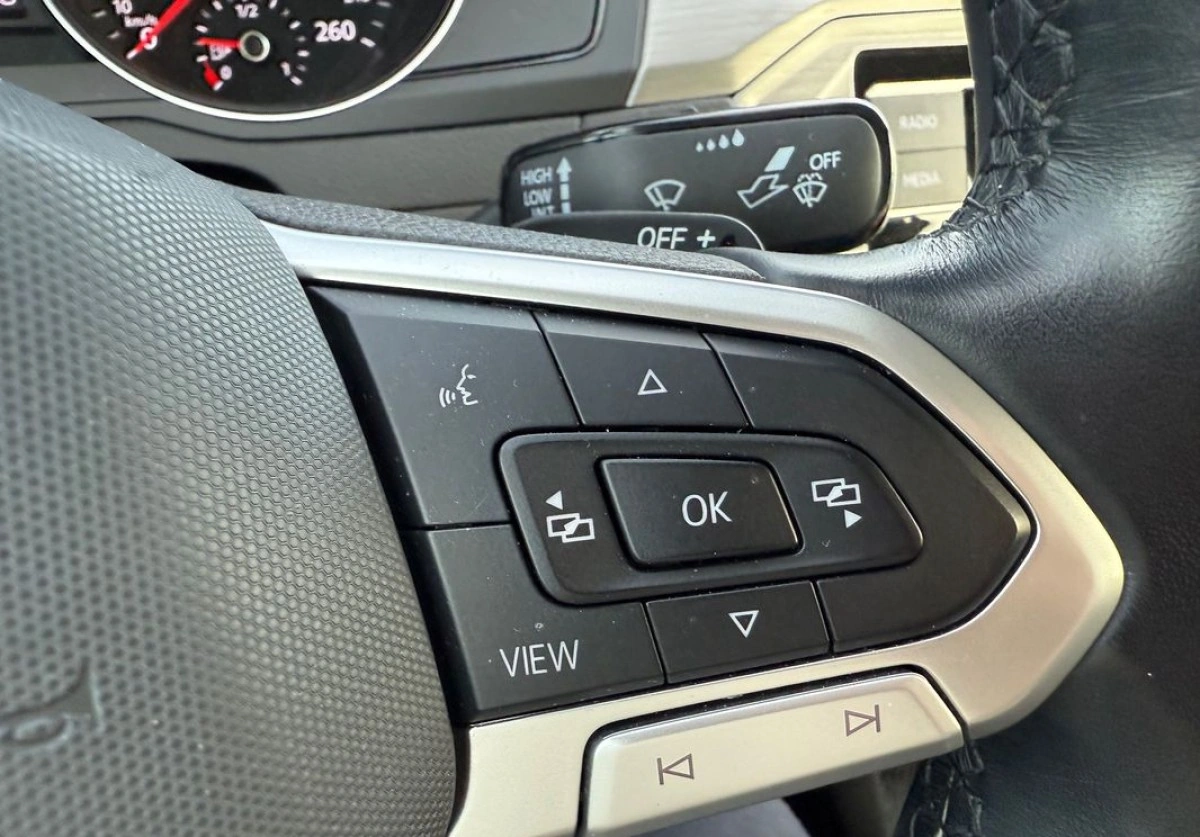 Volkswagen Passat - Zdjęcie 16