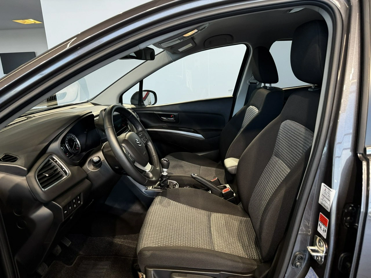 Suzuki SX4 S-Cross - Zdjęcie 14