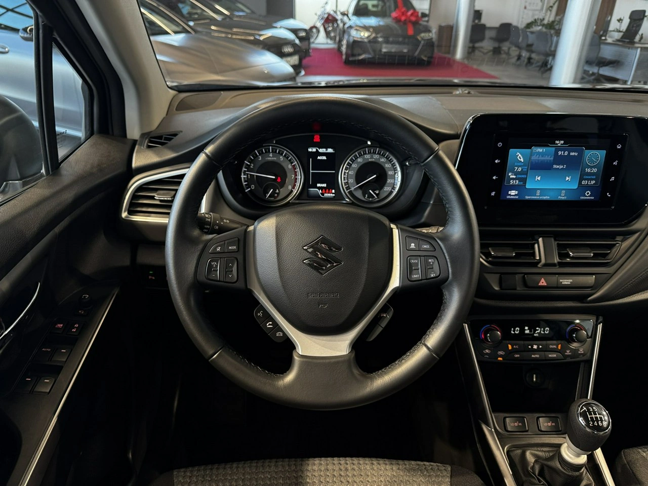 Suzuki SX4 S-Cross - Zdjęcie 18