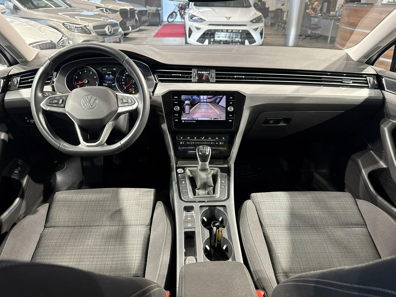 Volkswagen Passat Variant - Zdjęcie 13
