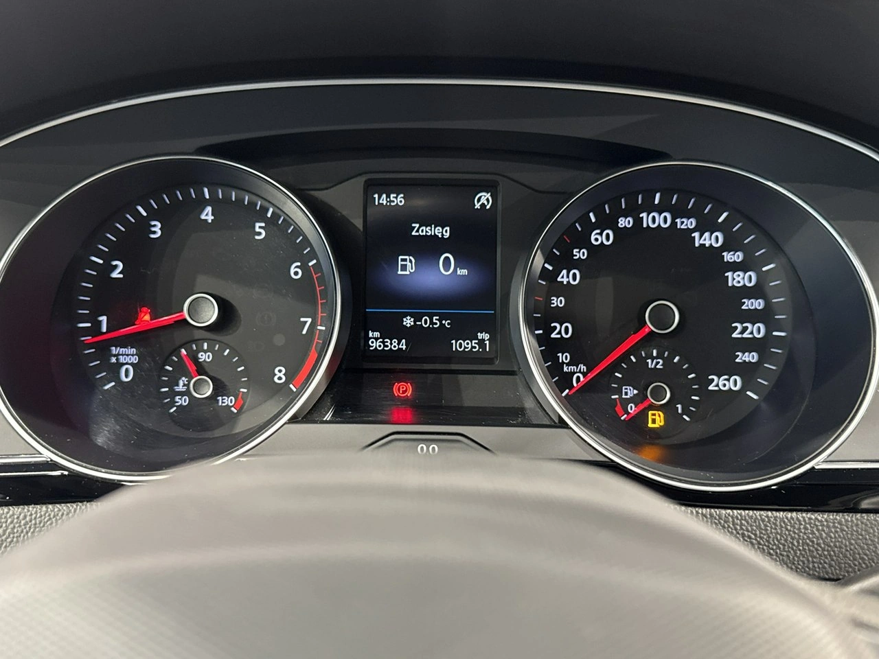 Volkswagen Passat Variant - Zdjęcie 15