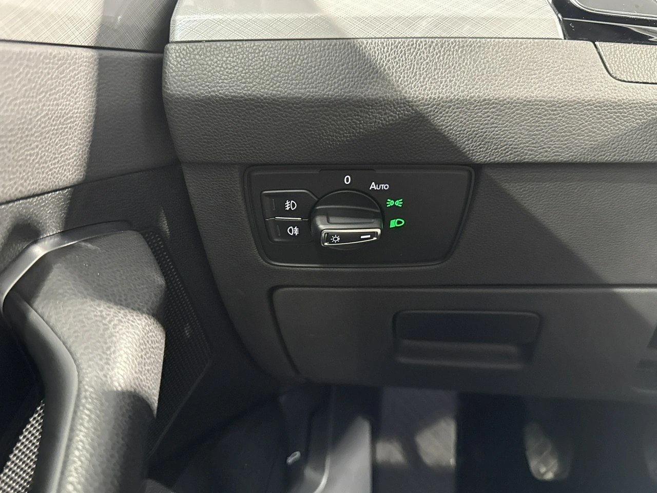 Volkswagen Passat Variant - Zdjęcie 19