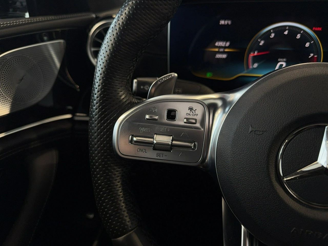 Mercedes AMG GT - Zdjęcie 18