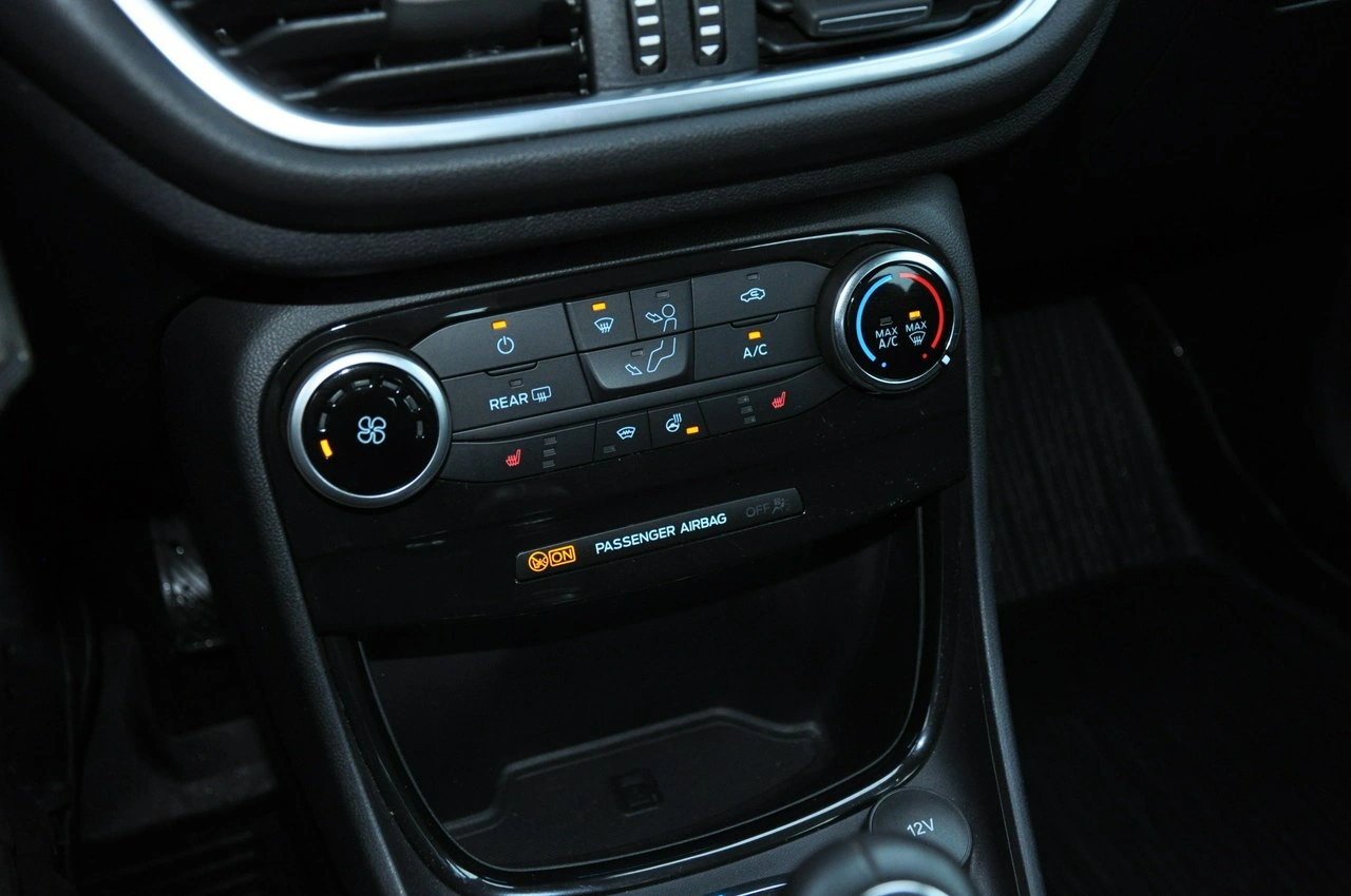 Ford Puma - Zdjęcie 19