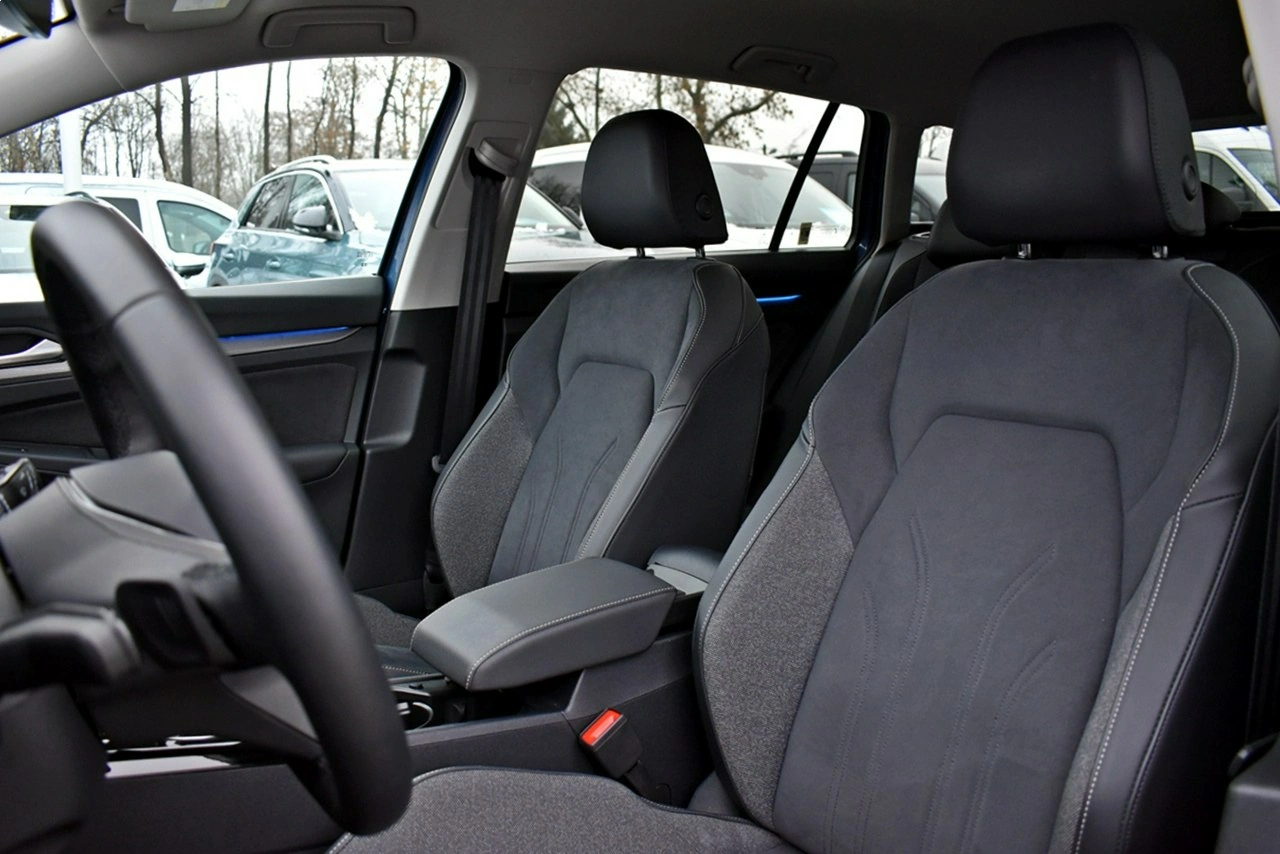 Volkswagen Golf - Zdjęcie 9