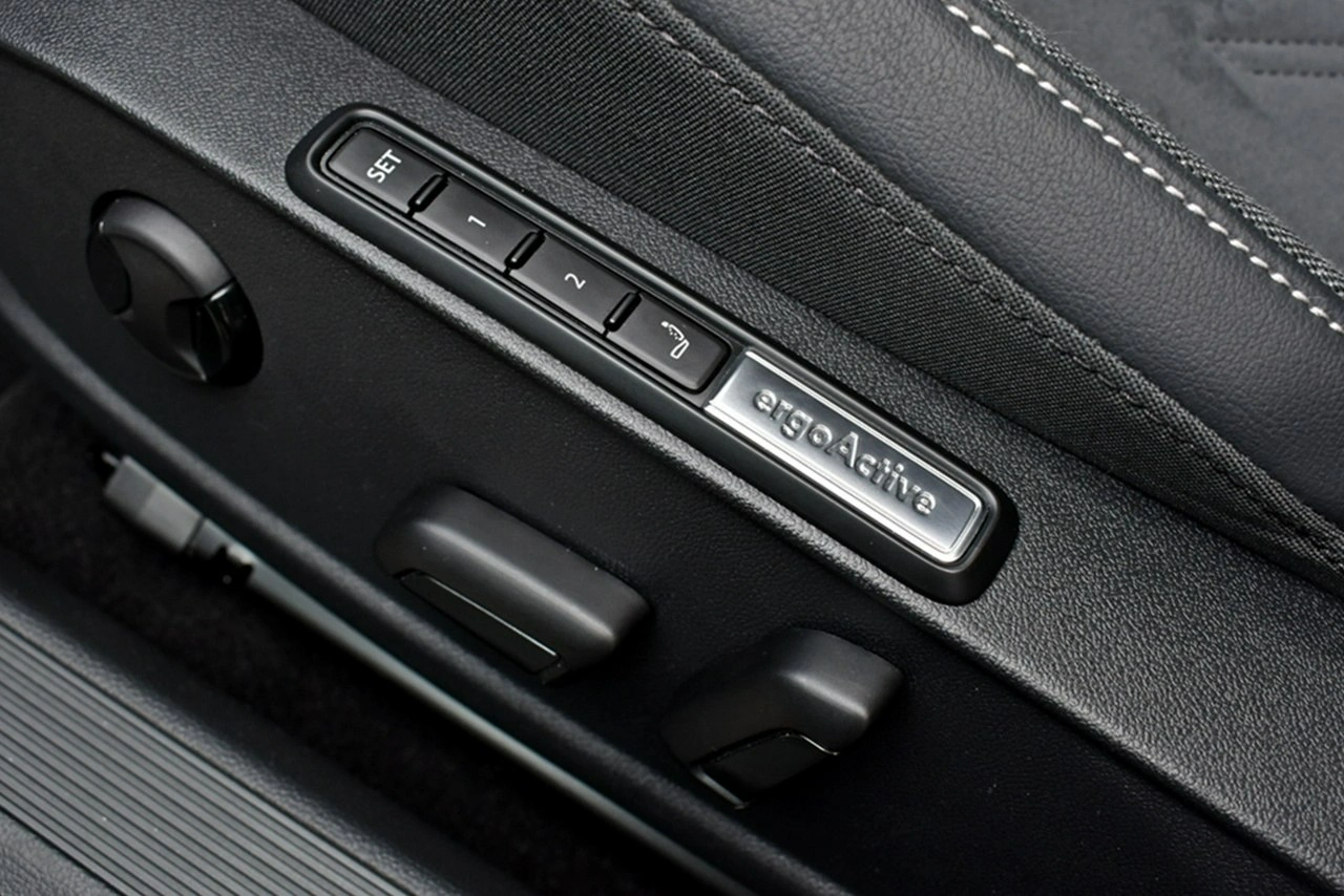 Volkswagen Golf - Zdjęcie 10