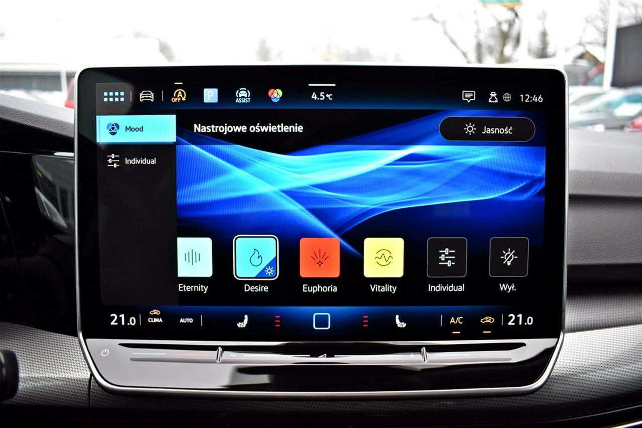 Volkswagen Golf - Zdjęcie 23