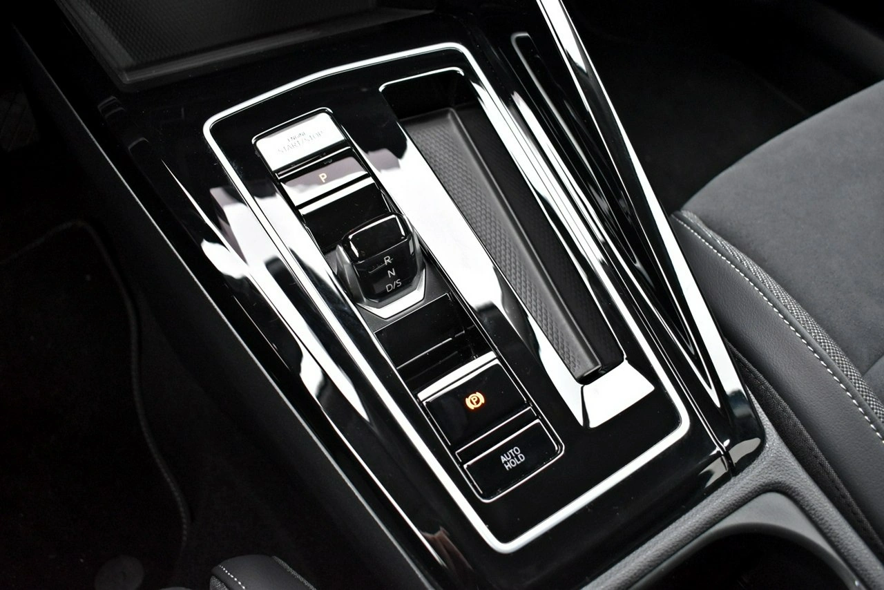 Volkswagen Golf - Zdjęcie 25