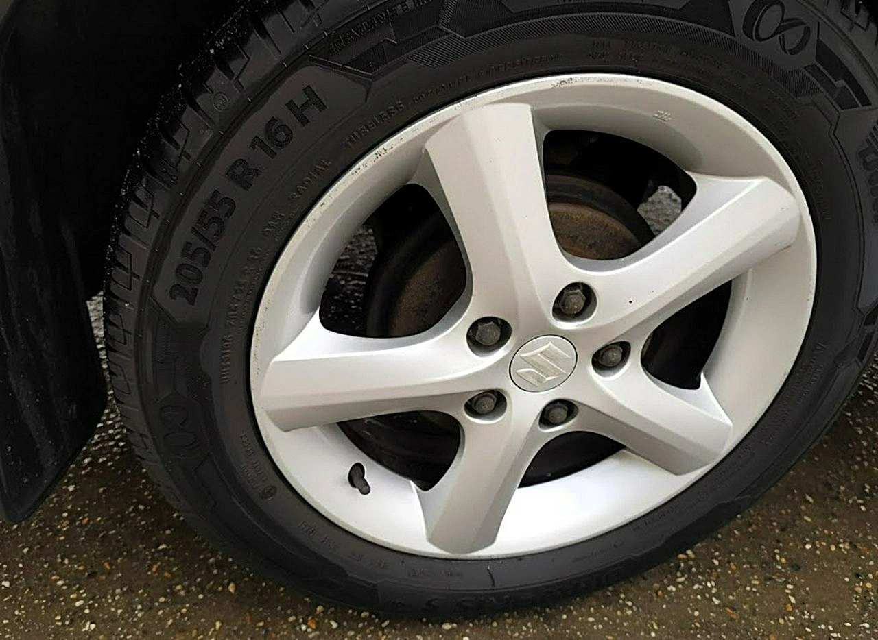 Suzuki SX4 - Zdjęcie 4