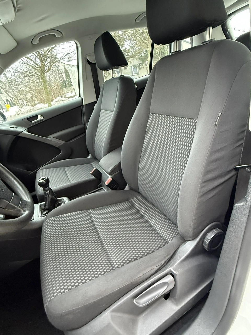 Volkswagen Tiguan - Zdjęcie 13