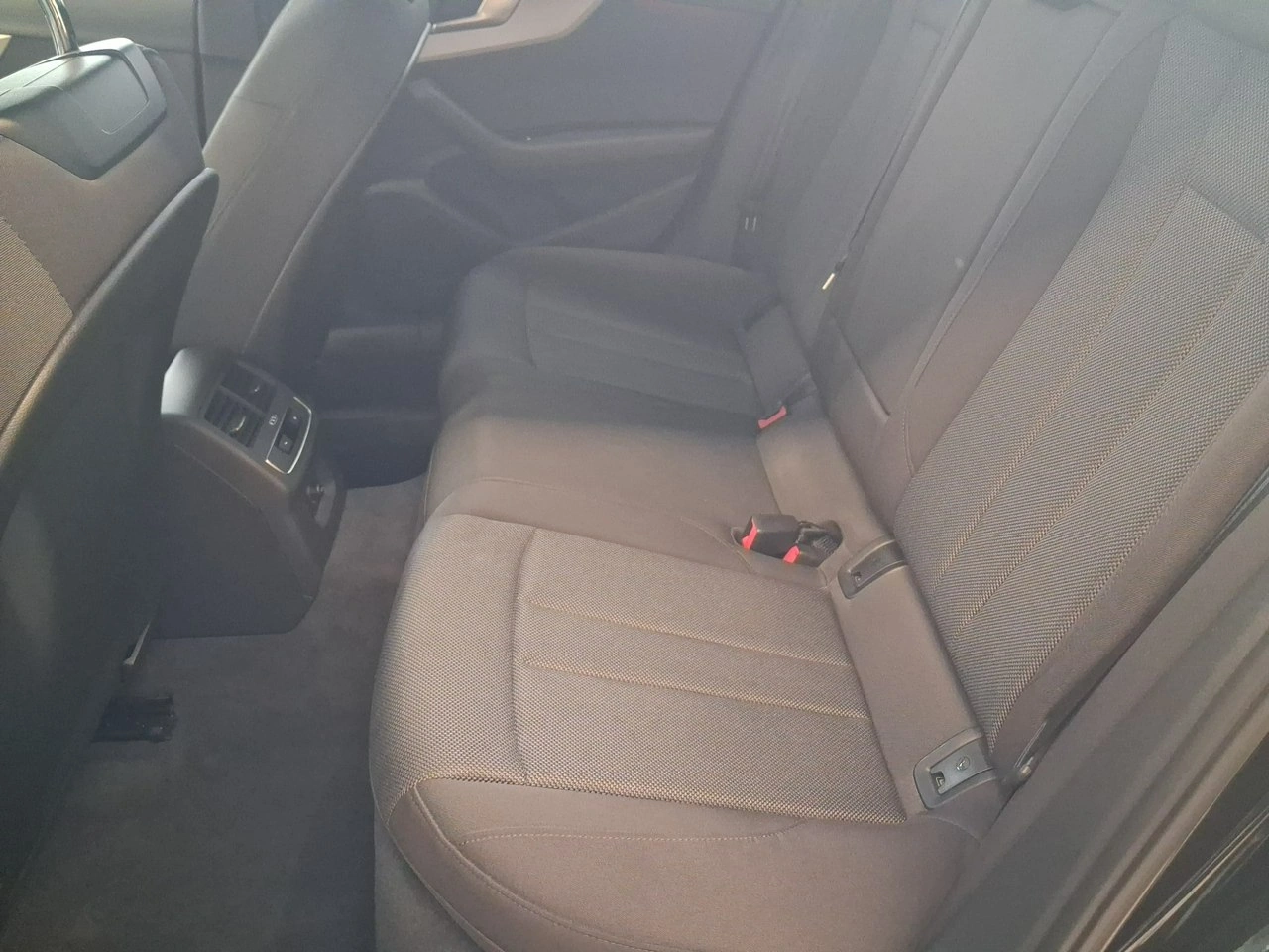 Audi A4 - Zdjęcie 9