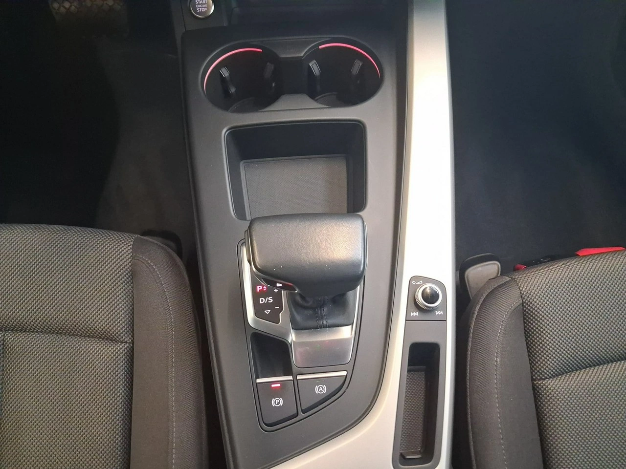 Audi A4 - Zdjęcie 20