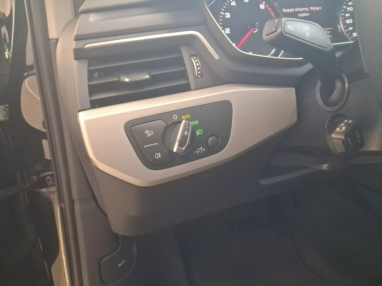 Audi A4 - Zdjęcie 23