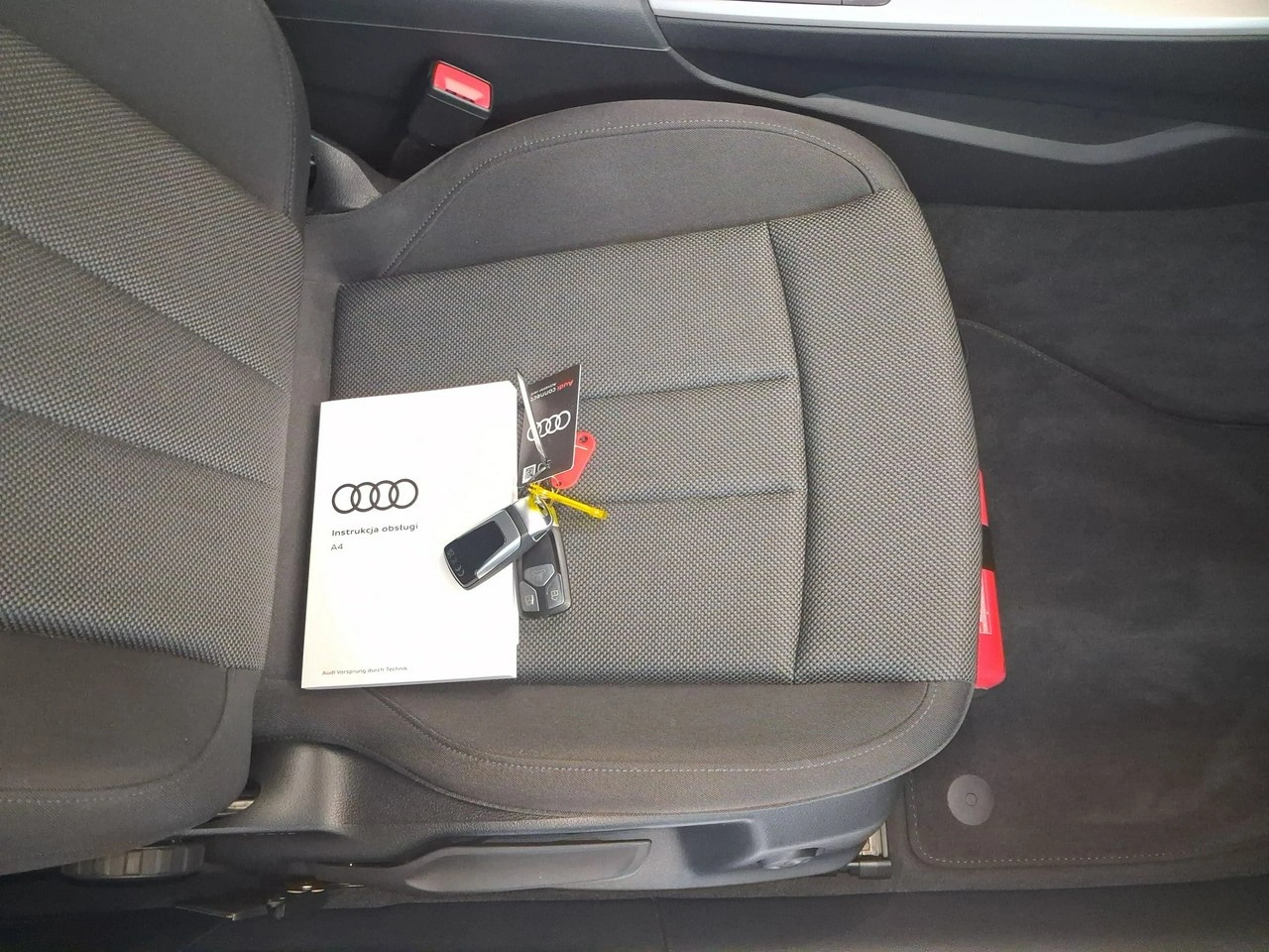 Audi A4 - Zdjęcie 24